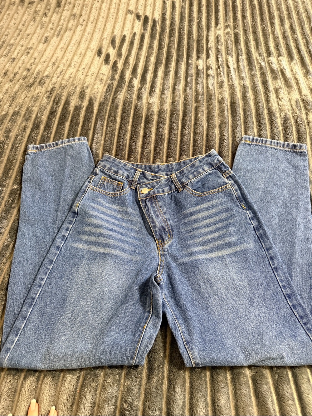 SHEIN Blue High-Rise Straight Leg Jeans Crossover Button. Size 2